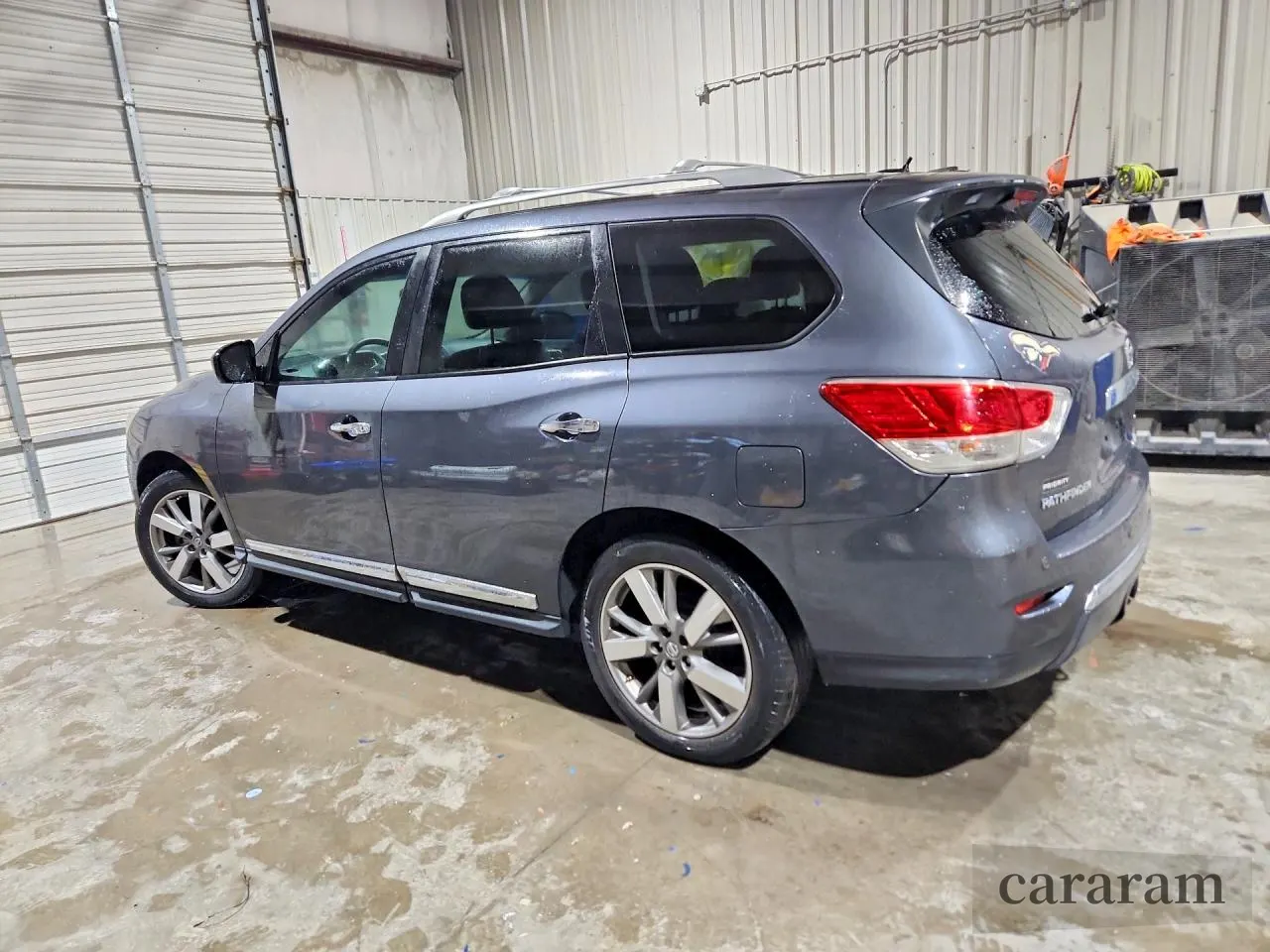 2013 Nissan Pathfinder SV