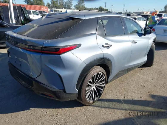 2023 Lexus RZ 450e Luxury