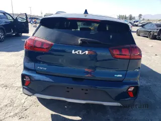 2022 Kia Niro LXS