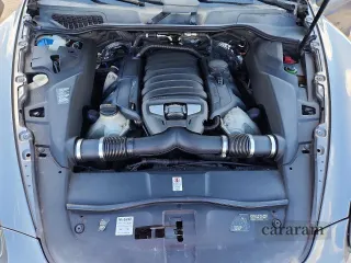 2013 Porsche Cayenne GTS