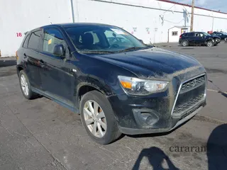 2014 Mitsubishi Outlander ES