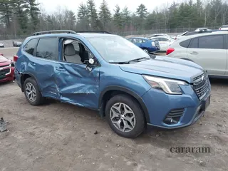 2024 Subaru Forester Premium