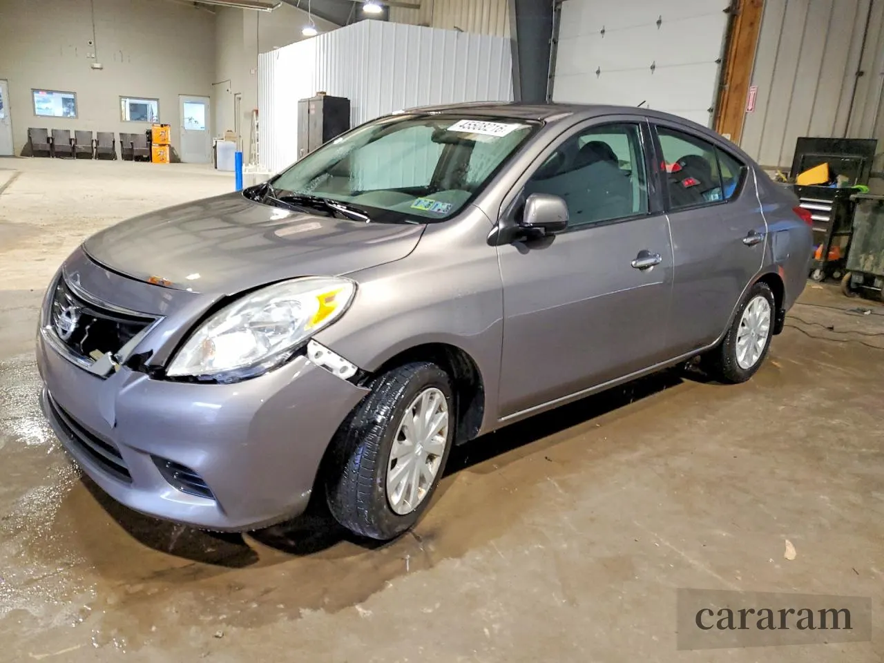 2013 Nissan Versa SV