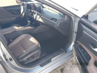 2022 Lexus ES 350