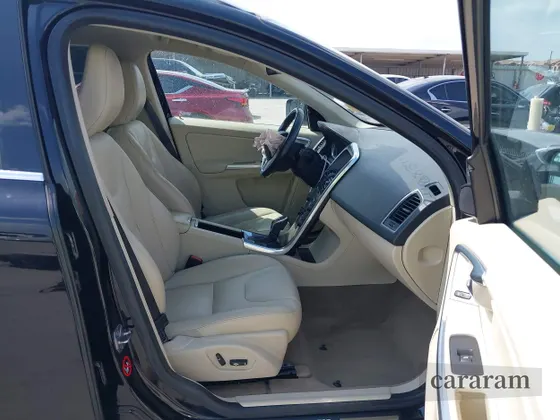 2015 Volvo XC60 T5 Drive-E Premier Plus