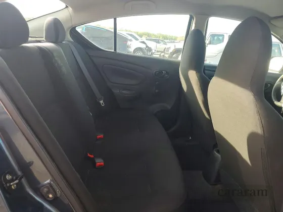 2015 Nissan Versa S