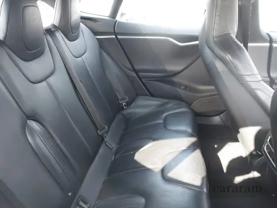 2016 Tesla Model S 90D