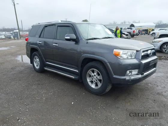 2013 Toyota 4Runner SR5
