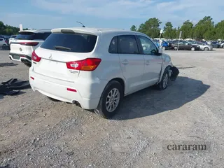 2011 Mitsubishi Outlander ES