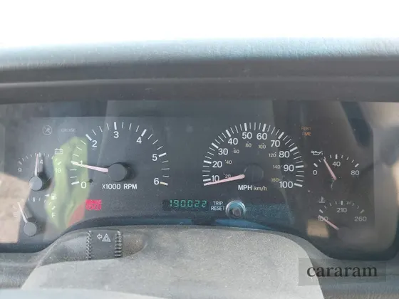 2000 Jeep Cherokee