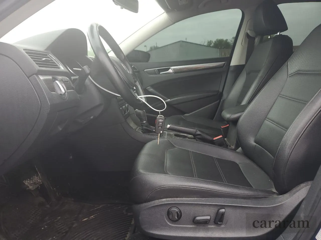 2016 Volkswagen Passat SE