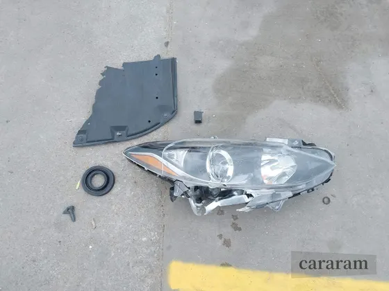 2015 Mazda 3 i SV