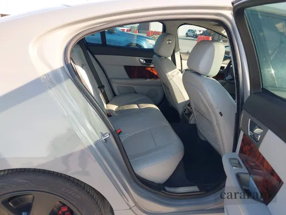 2011 Jaguar XF