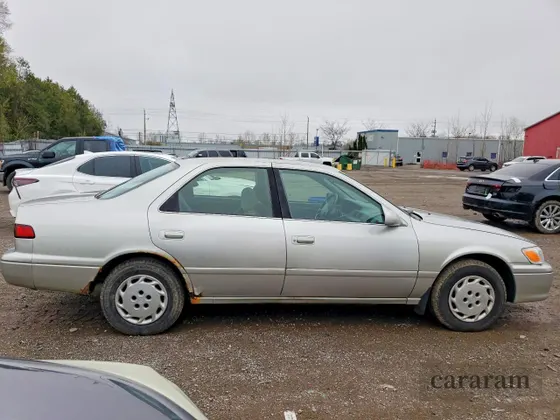2000 Toyota Camry LE