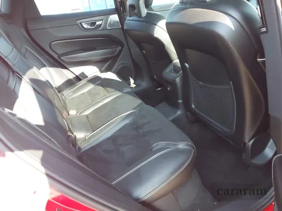 2018 Volvo XC60 R-Design