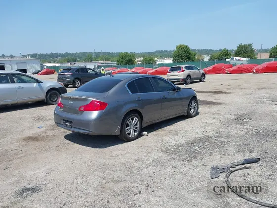 2013 Infiniti G37 x