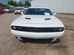 2015 Dodge Challenger SXT Plus