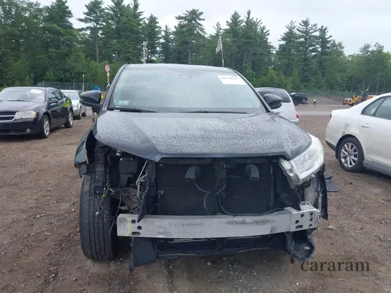 2018 Toyota Highlander LE