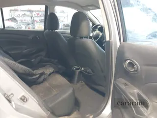 2012 Nissan Versa SV