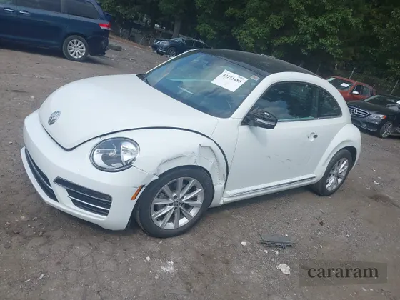 2019 Volkswagen Beetle SE
