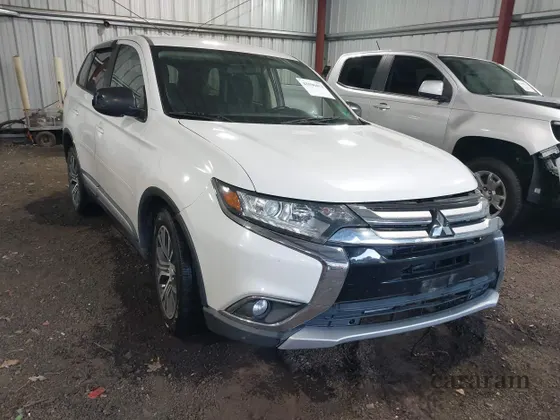 2016 Mitsubishi Outlander SE