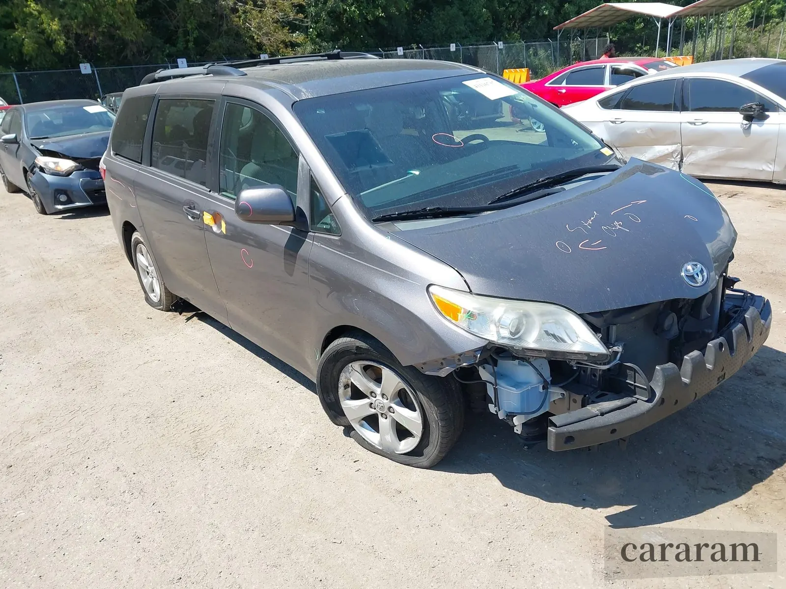 2016 Toyota Sienna LE AAS
