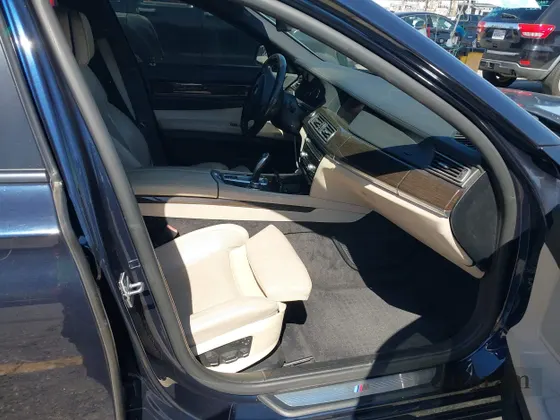 2011 BMW 7 Series 750Li