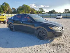 2017 Nissan Altima SV
