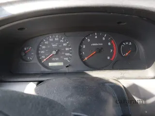 2000 Nissan Frontier XE