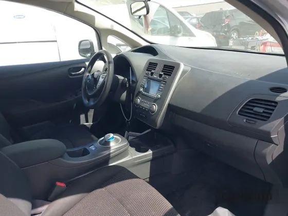 2017 Nissan LEAF SV