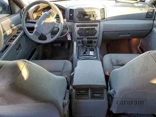 2005 Jeep Grand Cherokee Laredo