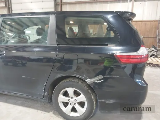 2016 Toyota Sienna L