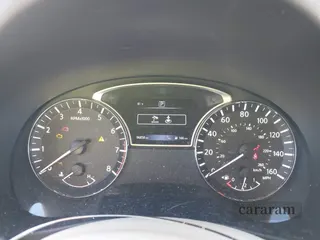 2016 Nissan Altima SR