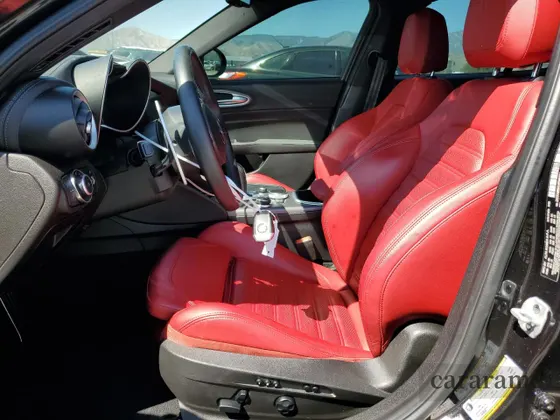 2022 Alfa Romeo Giulia Veloce