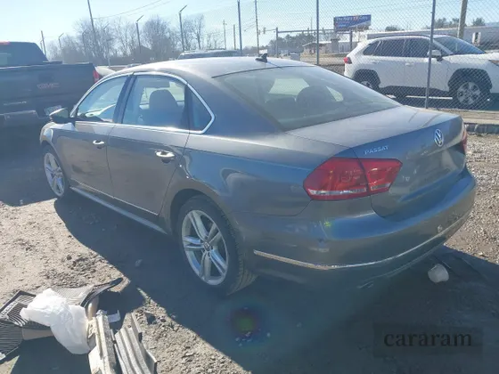 2012 Volkswagen Passat SEL Premium