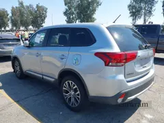 2016 Mitsubishi Outlander SE