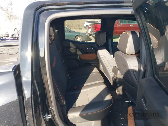 2024 GMC Canyon 4WD AT4