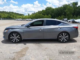 2020 Nissan Altima SR