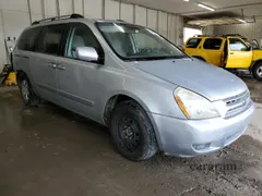2009 Kia Sedona LX