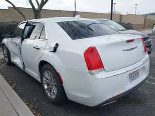 2016 Chrysler 300 C