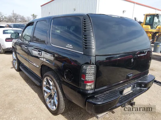 2004 Chevrolet Tahoe LS