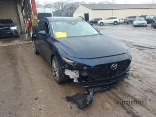 2022 Mazda 3 Premium