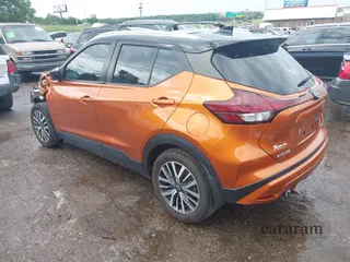 2022 Nissan Kicks SV
