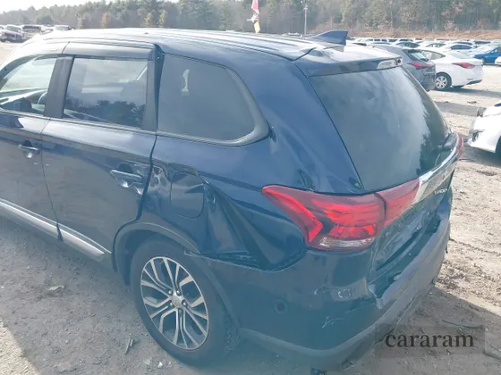 2017 Mitsubishi Outlander ES