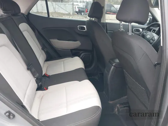 2022 Hyundai Venue SEL