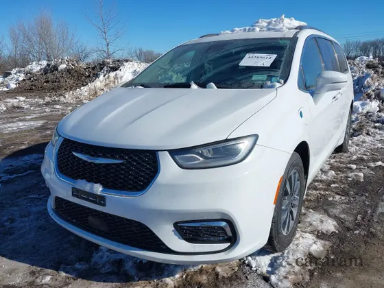 2021 Chrysler Pacifica Hybrid Touring L