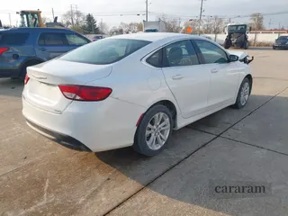 2017 Chrysler 200 Touring