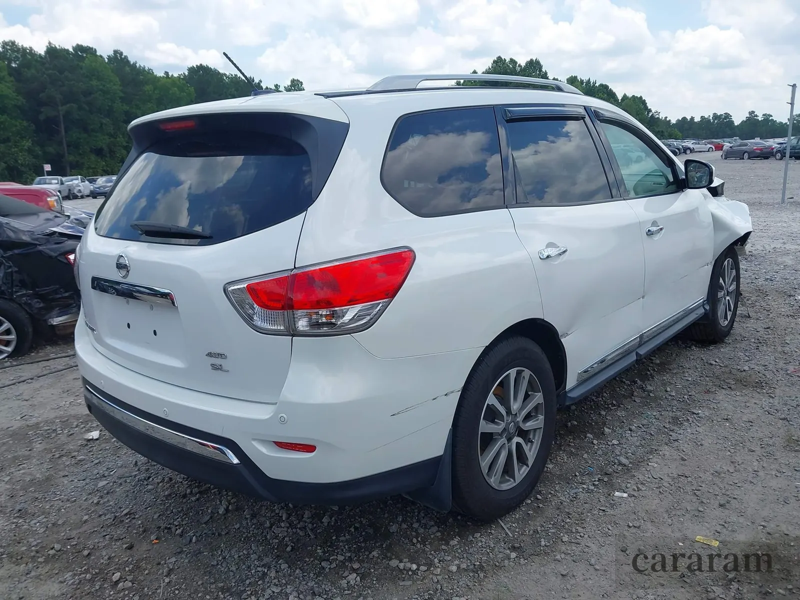 2013 Nissan Pathfinder SL