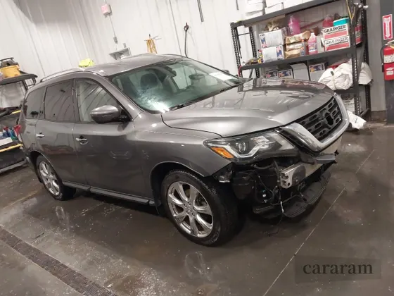2018 Nissan Pathfinder Platinum