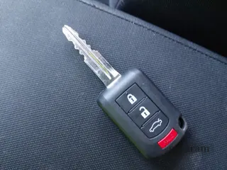 2017 Mitsubishi Lancer ES